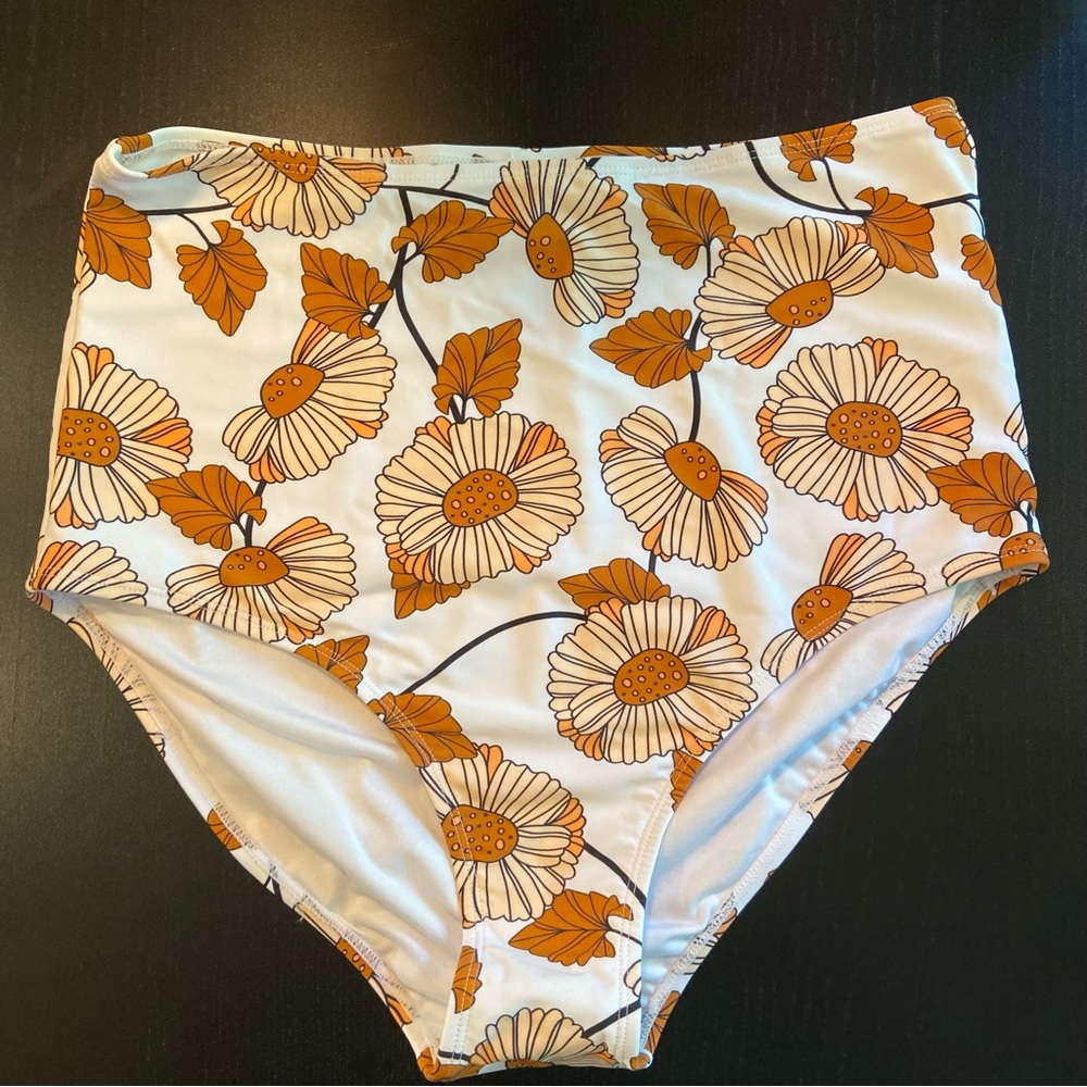 Livy & Kate Maui Ultra High Waisted Bottoms